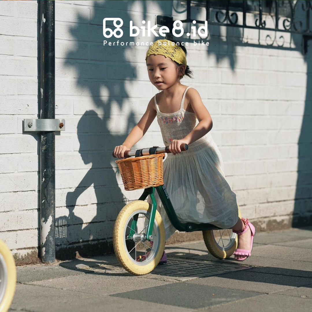 BIKE8 Retro Classic Balance Bike Pushbike Sepeda Anak - POSTAL GREEN